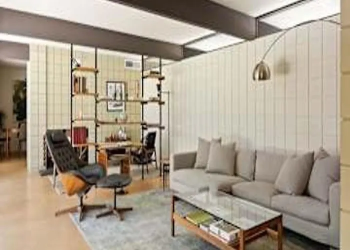 Mid-century W Pool Near El Paseo Shopping *