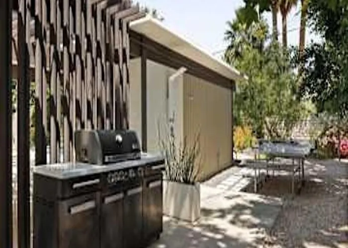 Mid-century W Pool Near El Paseo Shopping