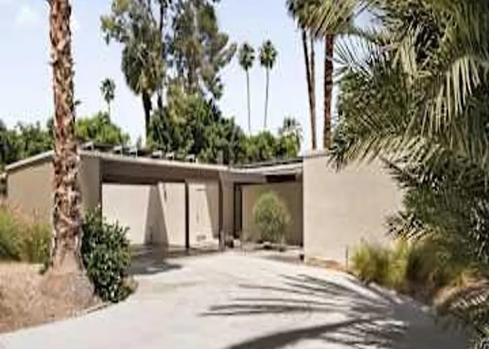 Mid-century W Pool Near El Paseo Shopping * Tulsa